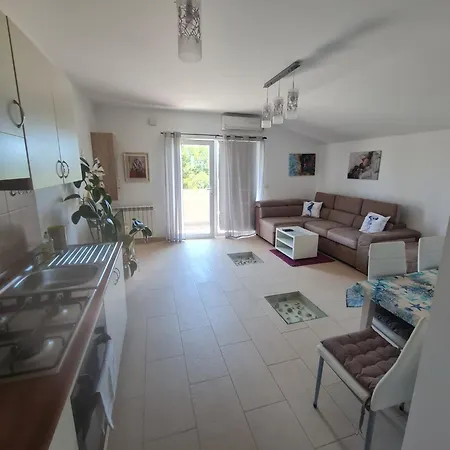 Apartament Pezic