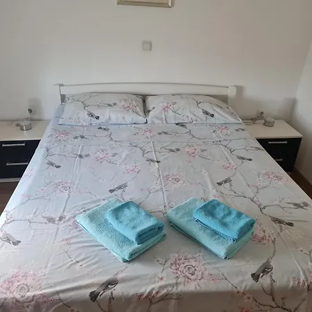 Pezic Διαμέρισμα *